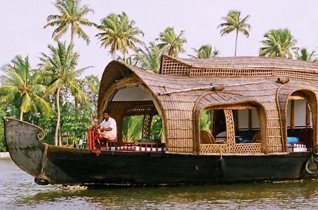 Alleppey boat house details building