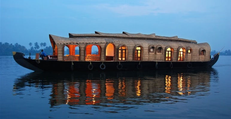 Alleppey boat house details building